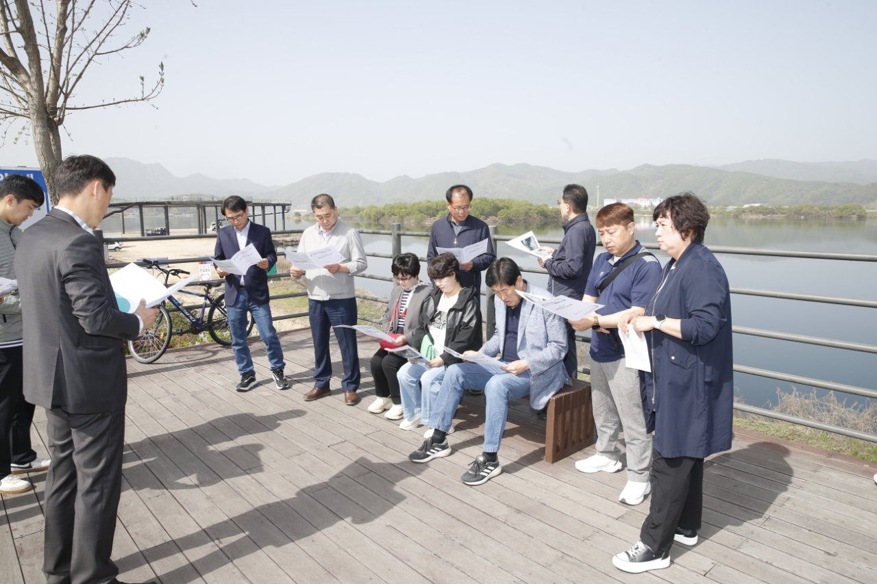제275회 구미시의회 임시회 산업건설위원회  춘천시 버스정보시스템 등 비교견학 실시!!