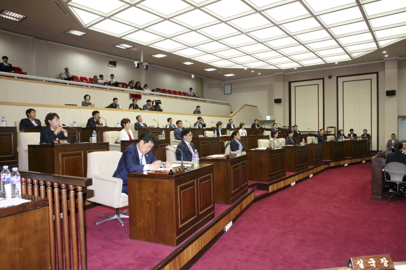 20180702-061[536A0054-제223회 임시회 제1차 본회의시 의장선거.JPG