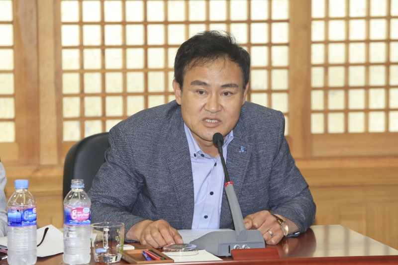 20180703-016[AP7U6820-구미시의회 전체의원 간담회.JPG