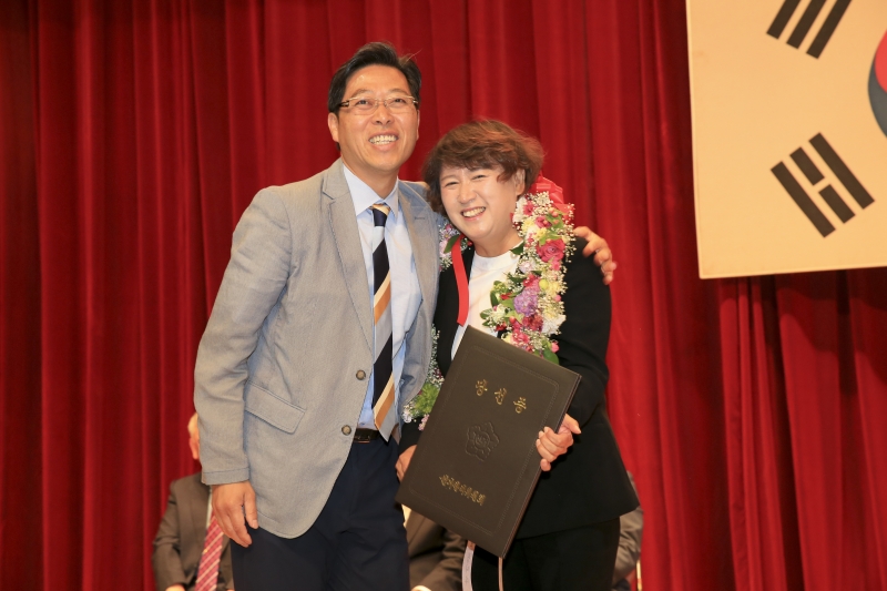 20180615-121[AP7U5828-제7회 전국동시지방선거 당선자 교부식.JPG