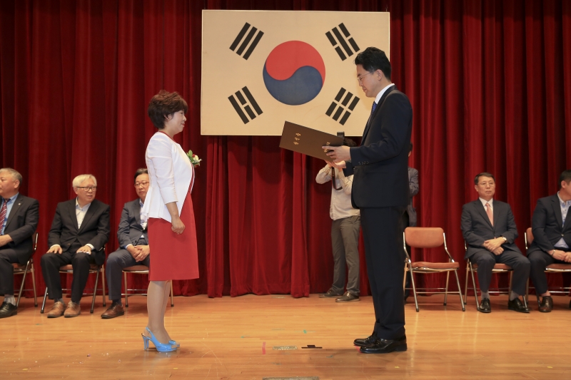 20180615-182[AP7U5910-제7회 전국동시지방선거 당선자 교부식.JPG