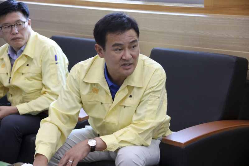 20180719-083[AP7U7718-제224회 임시회 기획행정위원회 박정희대통령 유품보관실 방문.JPG