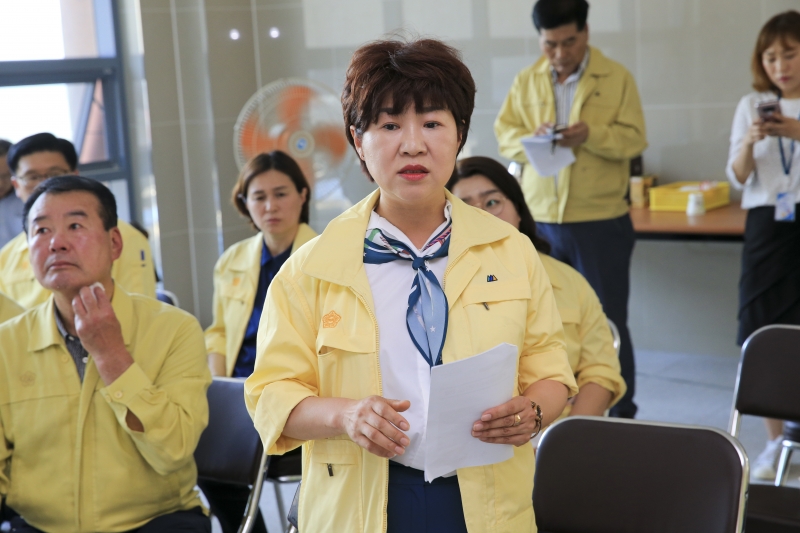 20180723-045[AP7U7718-구미시의회 전체의원 공설숭조당 2관 공사현장 방문.JPG