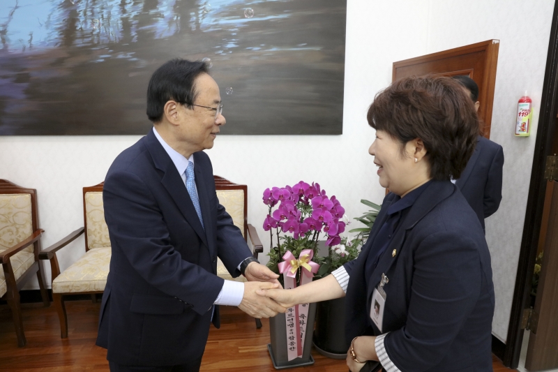 20180731-085[IMG_0923-구미시의회 의원 삼성전자 네트워크 사업부 이전 관련 국회 방문.JPG