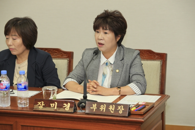 20180905-029[AP7U0188-제225회 정례회 의회운영위원회 소관 행정사무감사 활동.JPG