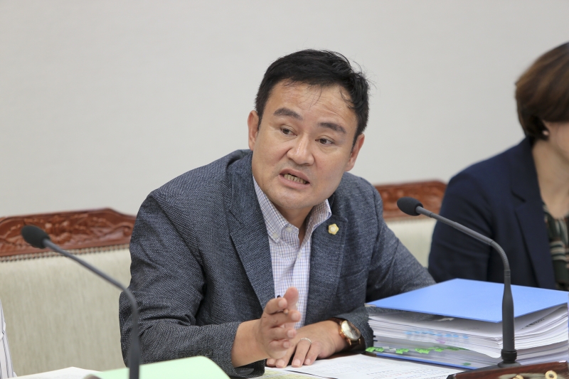 20180905-050[AP7U0248-제225회 정례회 기획행정위원회 소관 행정사무감사 활동.JPG