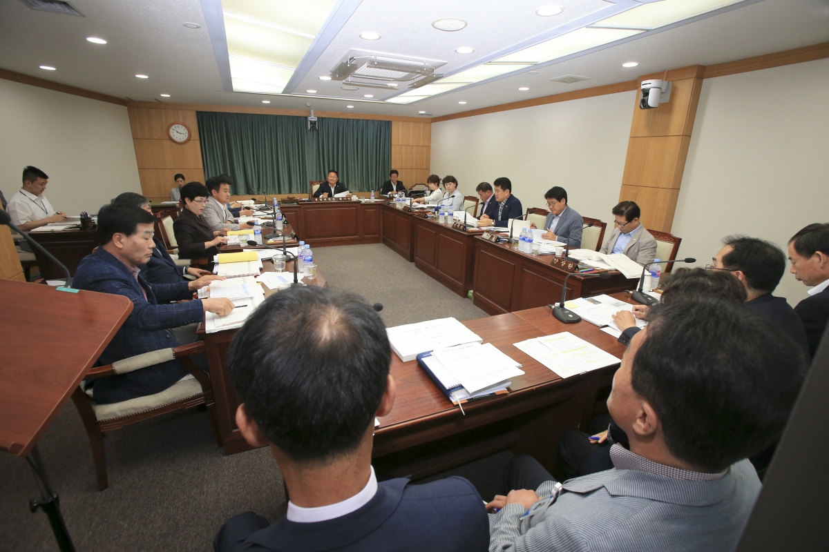 20180920-008[AP7U1709-제225회 정례회 예산결산위원회 2018년도 제2회 추가경정예산안 심사 활동.JPG