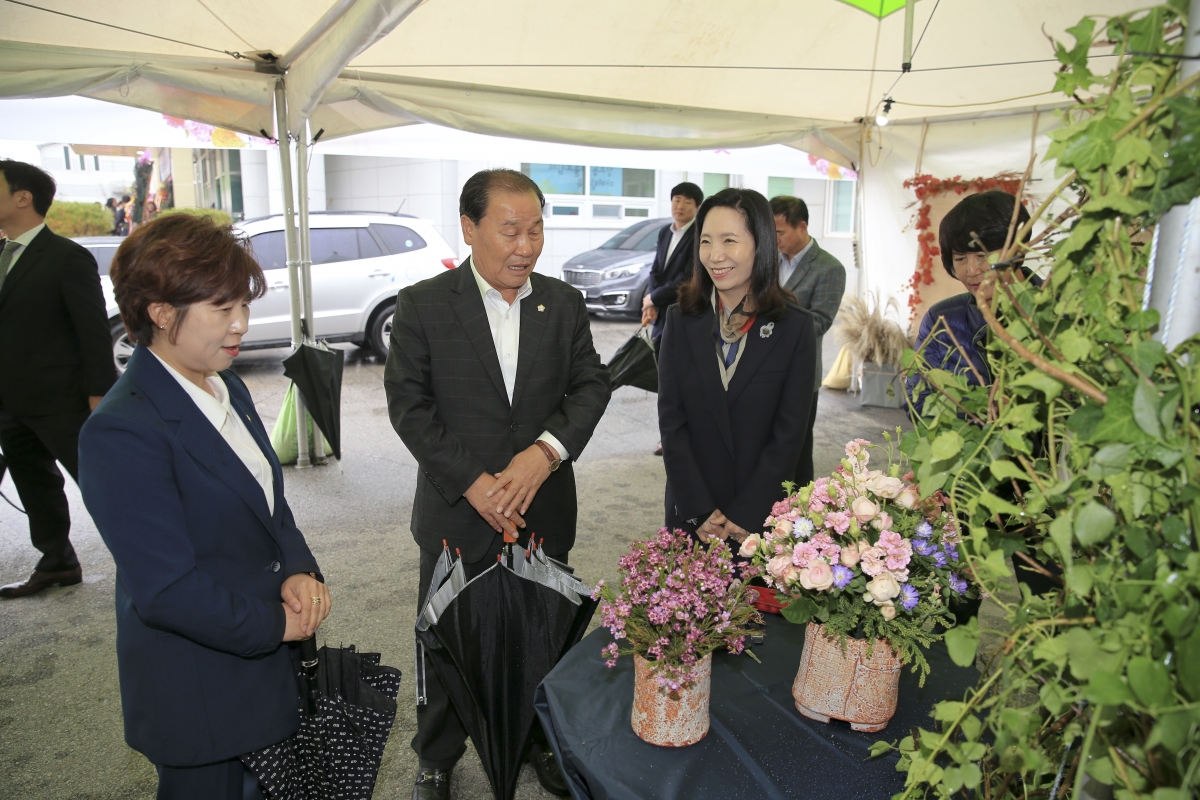 20181026-121[AP7U4705-미래농업교육관 준공식 및 농촌여성작품 전시회.JPG