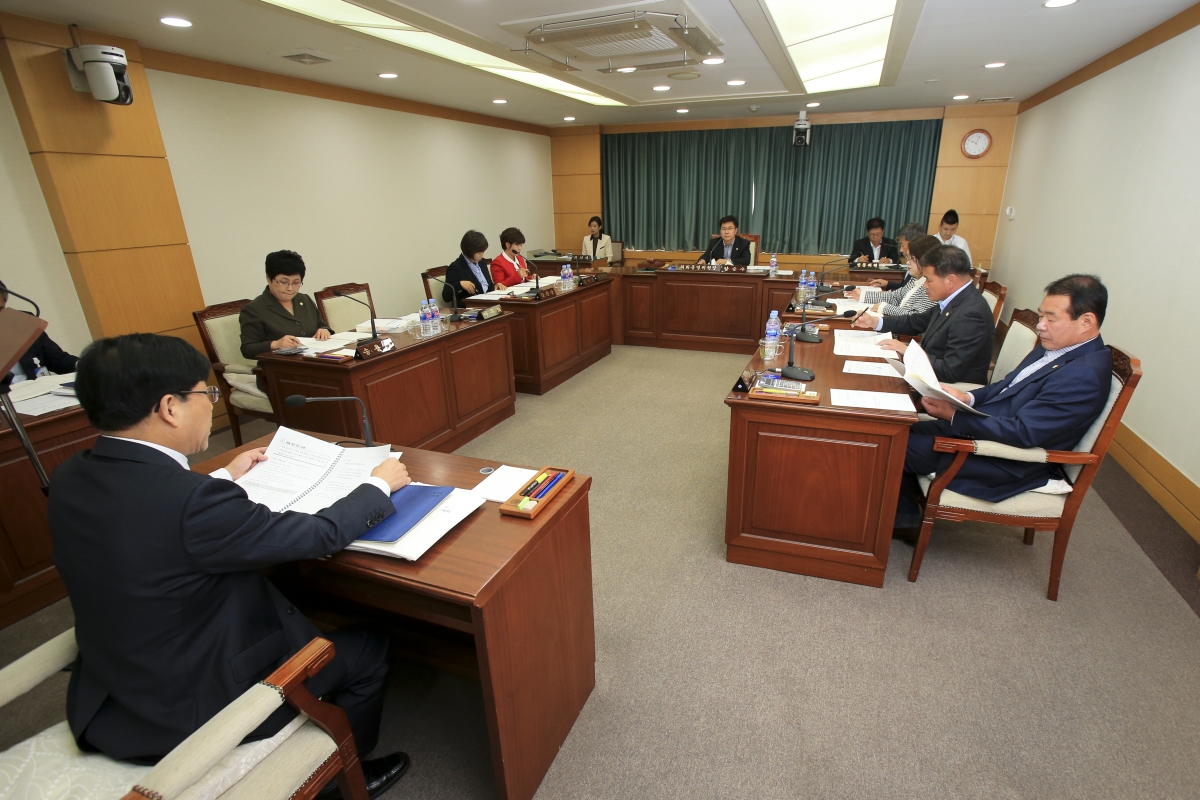 20181023-004[AP7U4152-제226회 임시회 의회운영위원회 소관 2019년도 주요업무계획안 청취.JPG