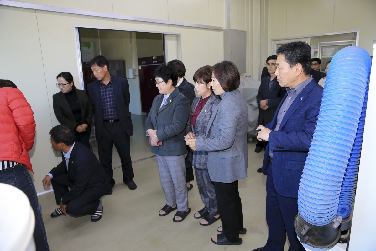 20181101-048[AP7U5658-구미시의회 의원 전북 완주군 로컬푸드 가공센터 시설 비교견학.JPG