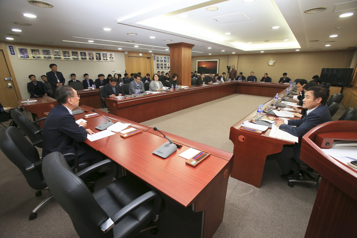 20181107-038[AP7U6098-구미시의회 전체의원 간담회.JPG