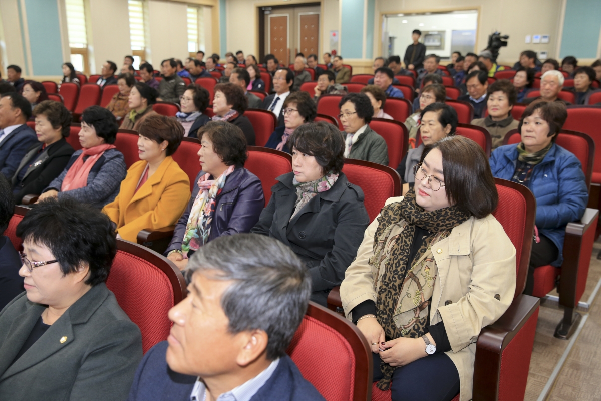 20181115-018[AP7U6777-제21회 농업인의 날 기념행사 .JPG