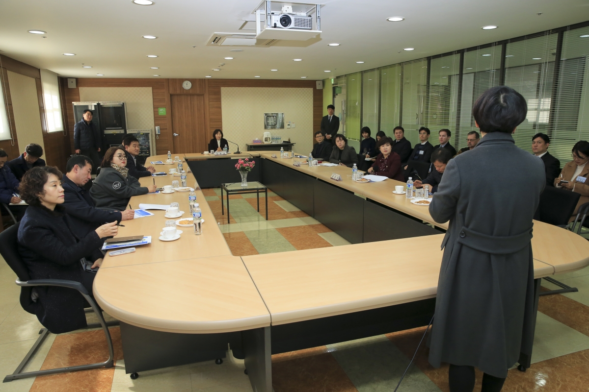 20190129-013[AP7U2023-제228회 임시회 기획행정위원회 대구경북영어마을 현장방문.jpg