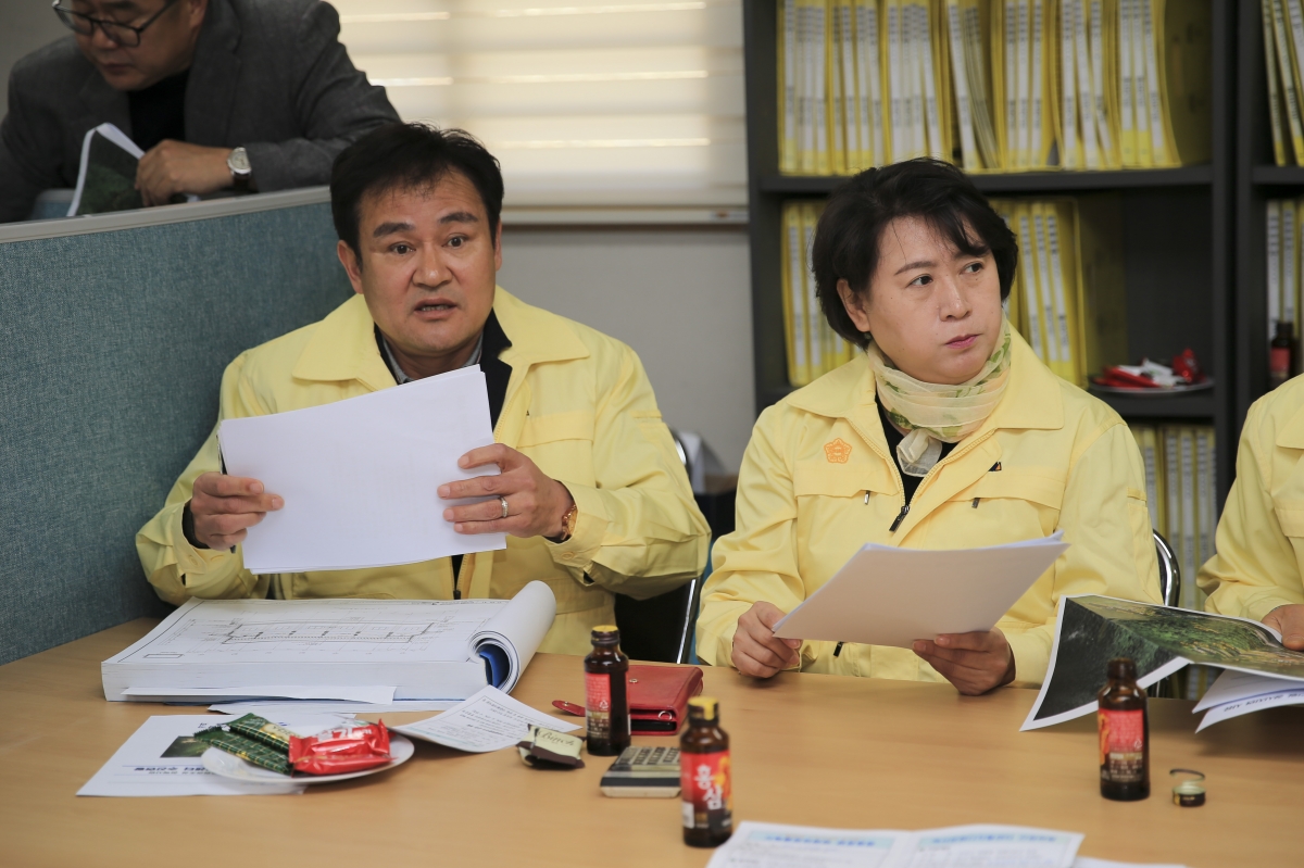 20190312-019[AP7U3583-제229회 임시회 기획행정위원회 금오산 역사문화디지털관 공사현장 방문.jpg