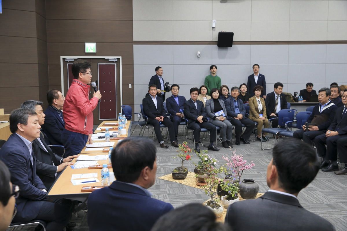 20190403-020[AP7U4788-이철우 경북도지사 현장소통 간담회.jpg