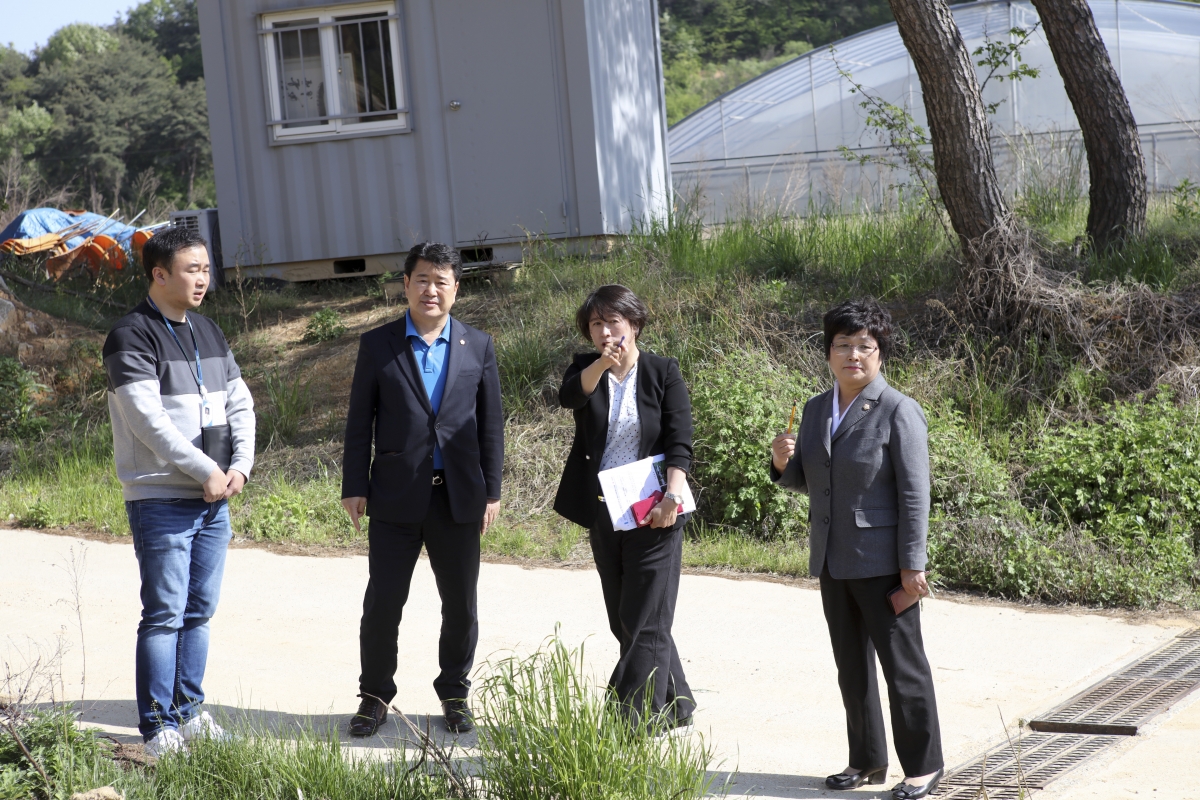 20190502-054[IMG_4030-제230회 임시회 예산결산특별위원회 제1회 추경예산안 관련 선산읍 신기리 현장방문.jpg