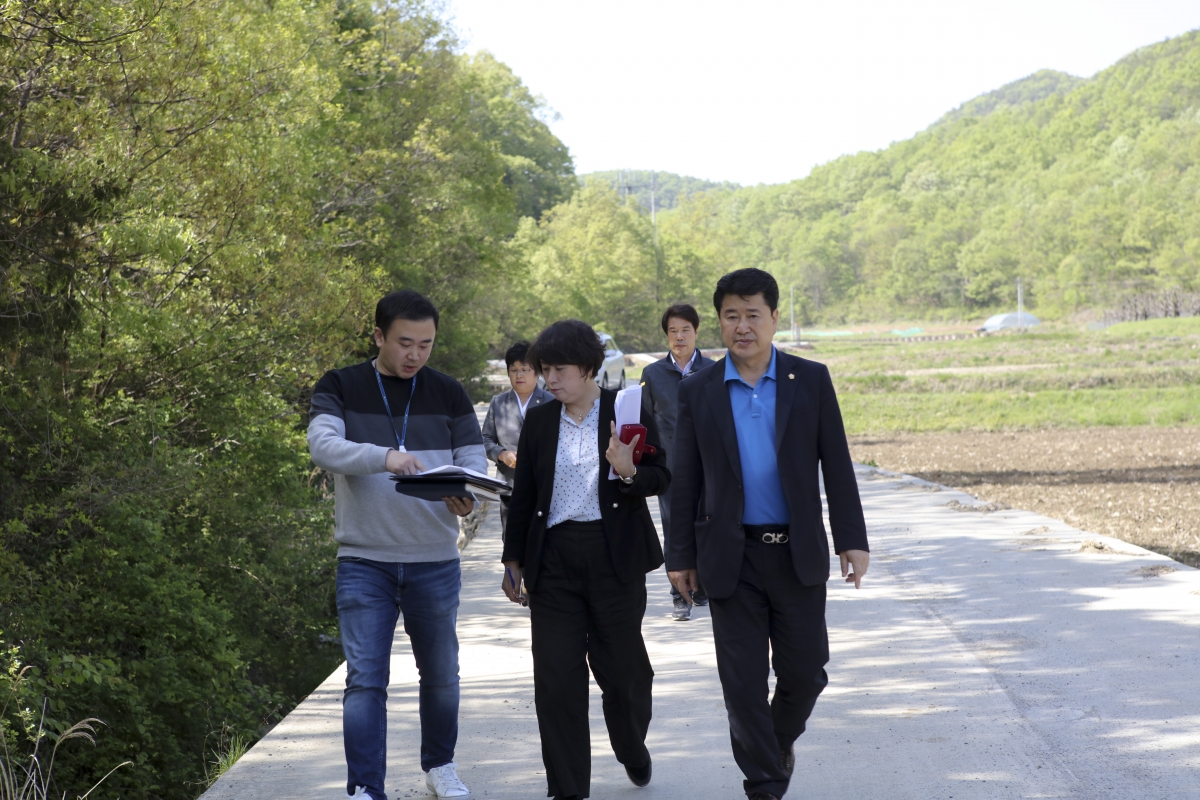 20190502-042[IMG_4006-제230회 임시회 예산결산특별위원회 제1회 추경예산안 관련 장천면 상림리 현장방문.jpg
