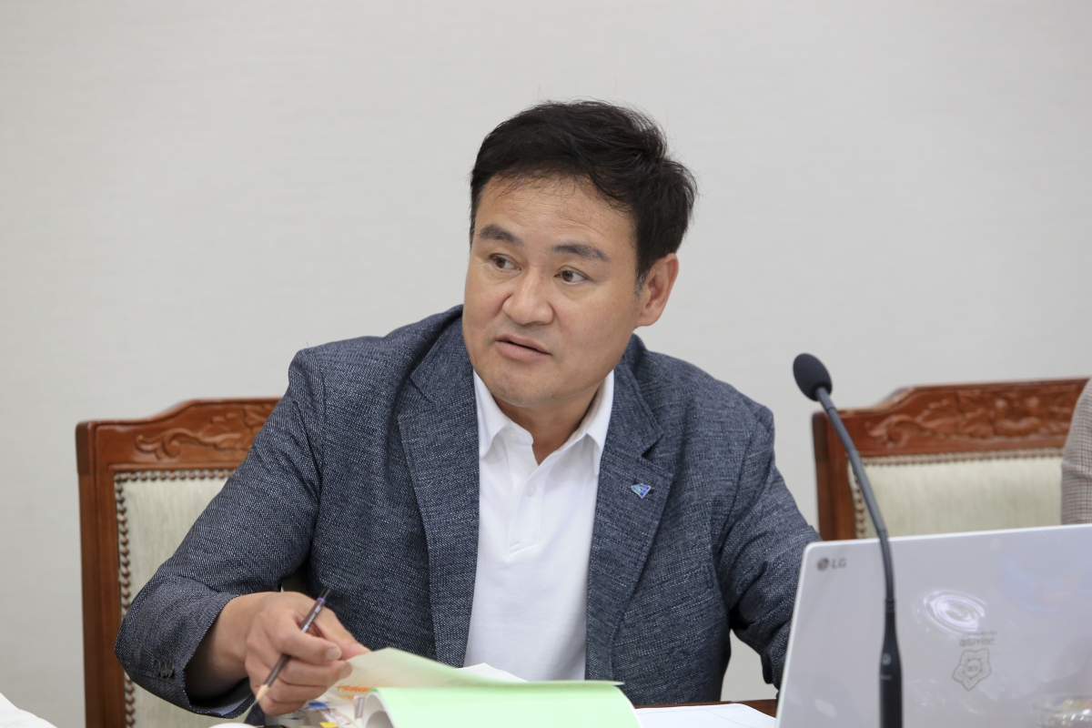 20190604-049[AP7U8680-제231회 정례회시 기획행정위원회 소관 행정사무감사 활동.jpg