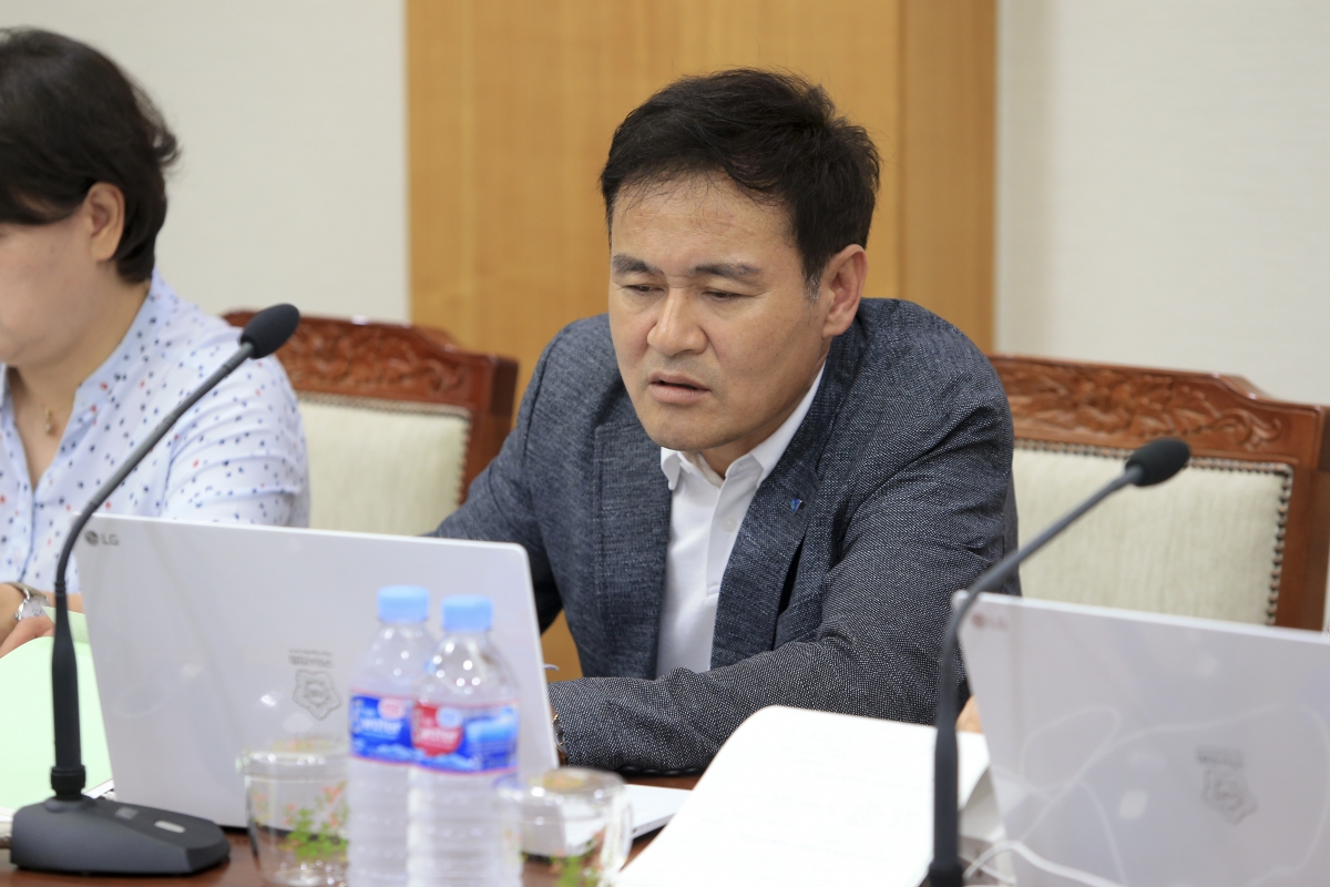 20190604-047[AP7U8675-제231회 정례회시 기획행정위원회 소관 행정사무감사 활동.jpg