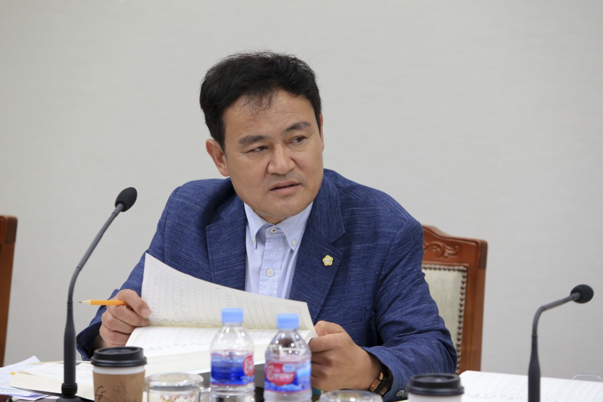 20190620-034[AP7U9371-제231회 정례회 예산결산특별위원회 2018회계연도 세입세출결산승인안 심사활동.jpg