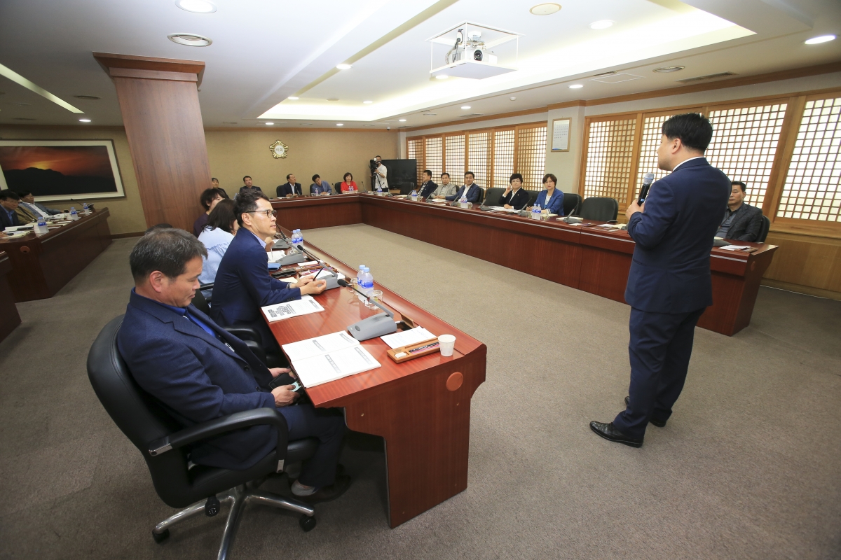 20190711-010[AP7U0477-구미시의회 의원연수-부패방지-이지문 강사.jpg
