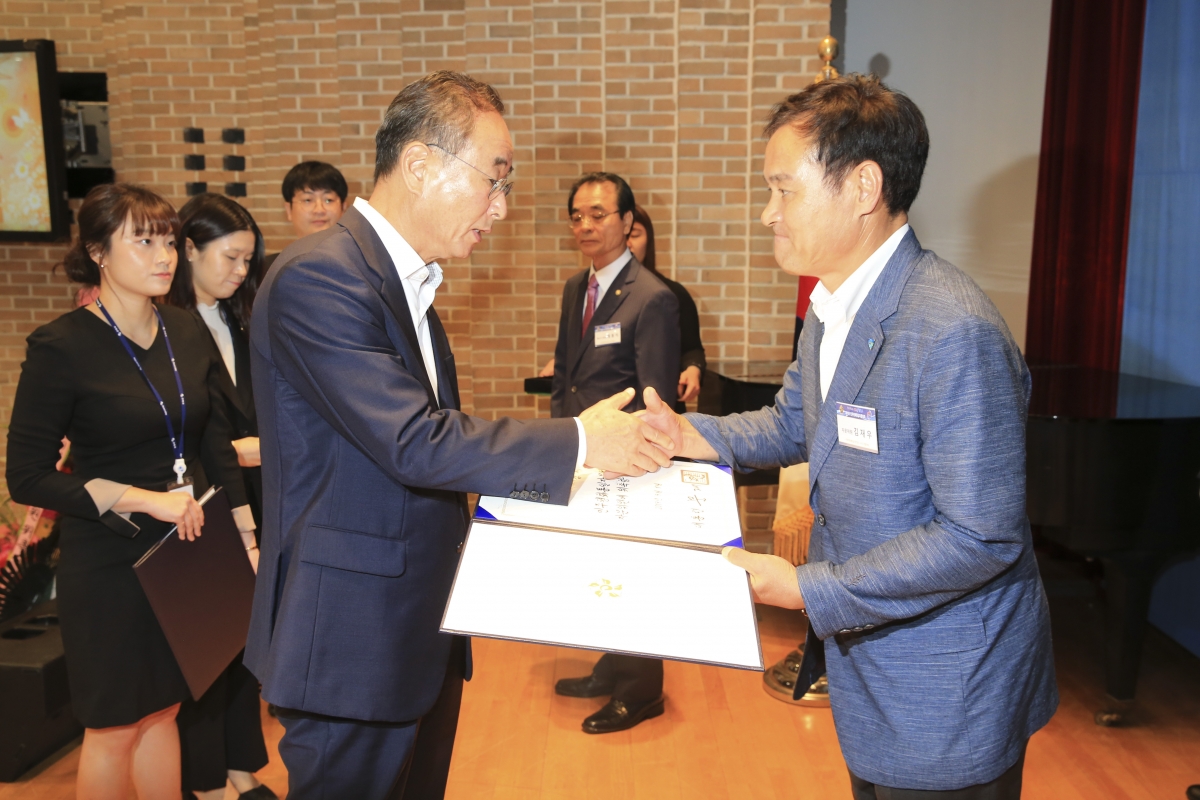 20190925-055[AP7U3816-민주평화통일자문회의 구미시협의회 제19기 출범식.jpg