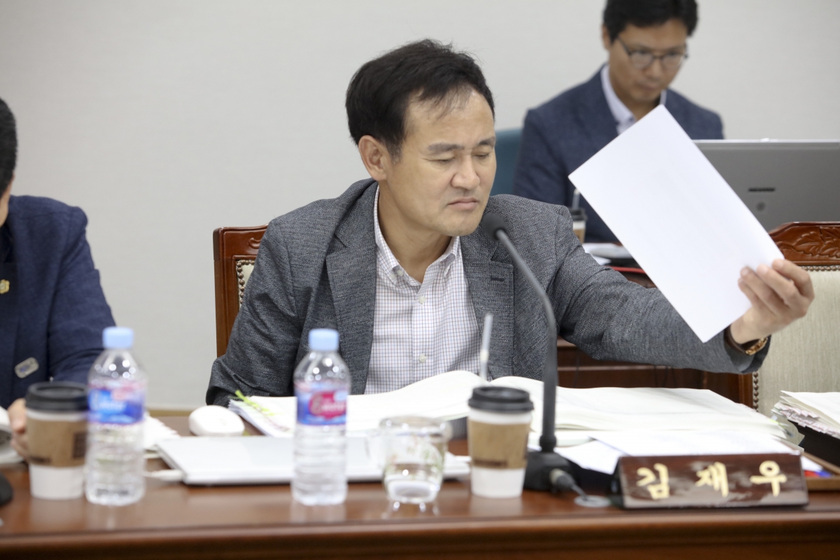 20190926-034[IMG_5157-제233회 임시회 예산결산특별위원회 2019년도 제2회 추경예산안 심사활동.jpg