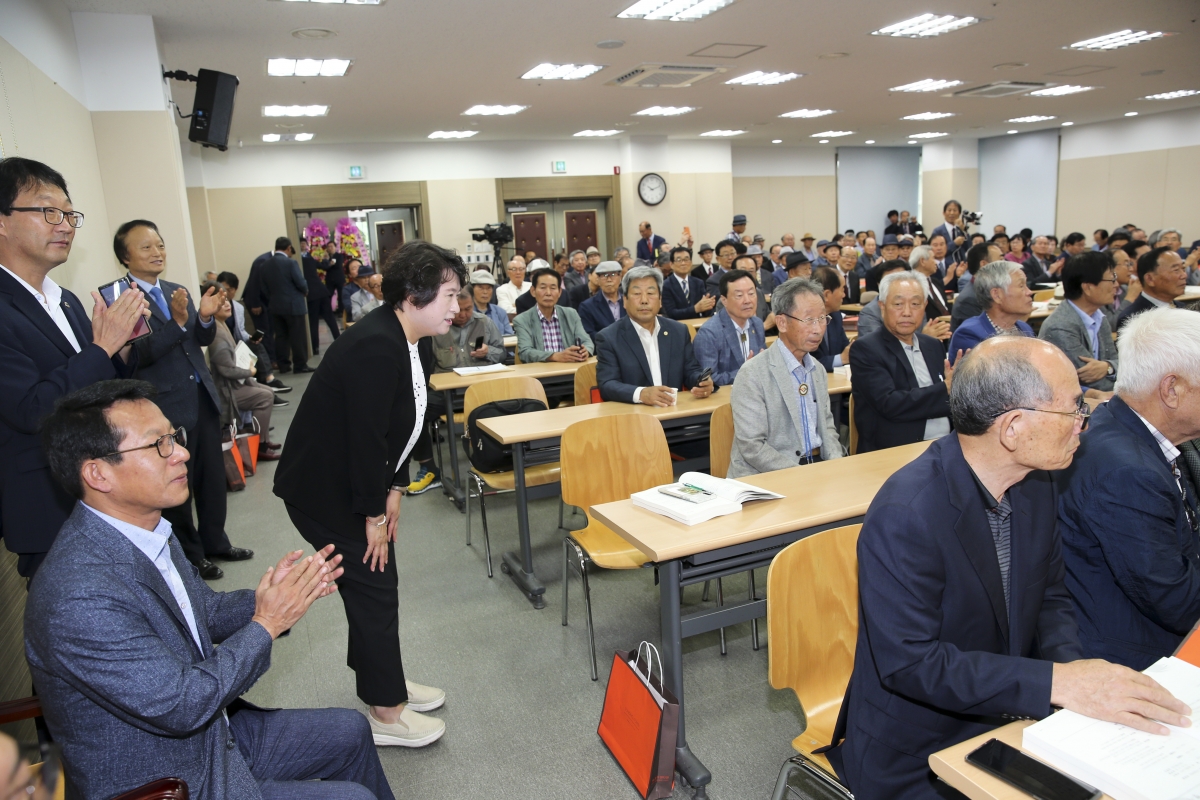 20191005-006[AP7U4328-인재 최현선생 학술대회.jpg