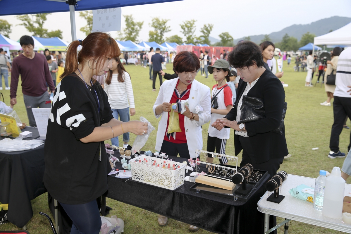 20191005-097[AP7U4601-제3회 동화축제 개회식.jpg