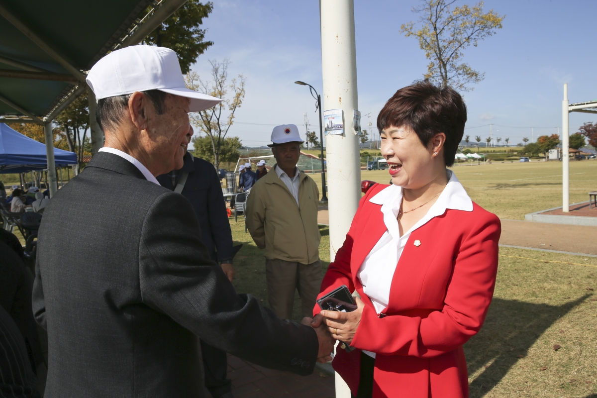 20191025-028[AP7U6256-2019 어르신 게이트볼 및 한궁대회.jpg