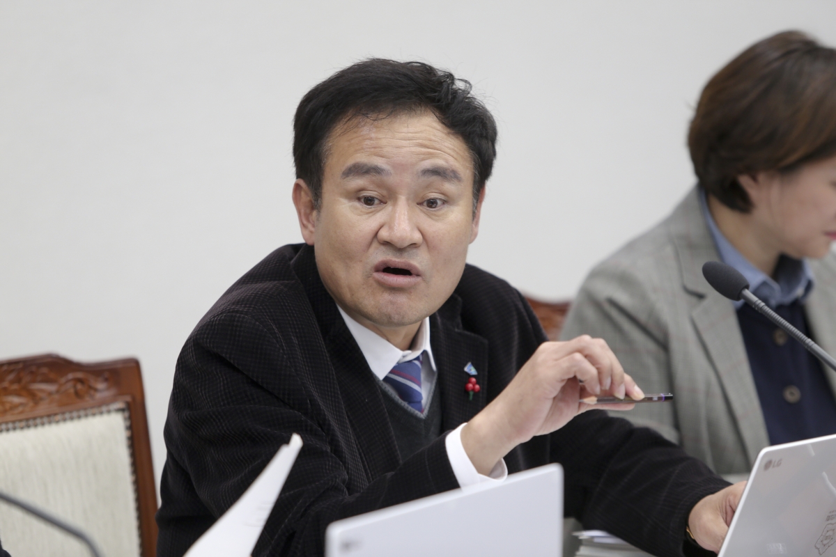 20191126-036[AP7U8041-제235회 정례회 기획행정위원회 조례안 심사활동.jpg