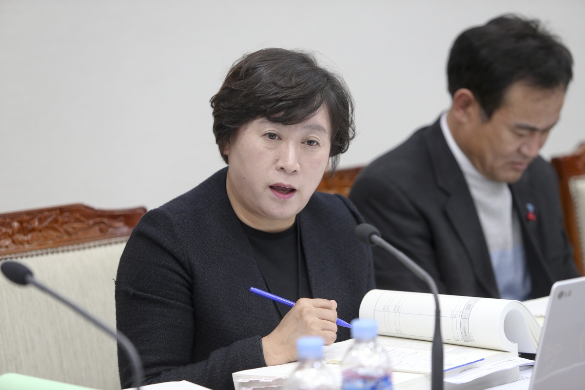 20191128-043[AP7U8594-제235회 정례회 기획행정위원회 2020년도 예산안 및 기금운용계획안 예비심사 활동.jpg