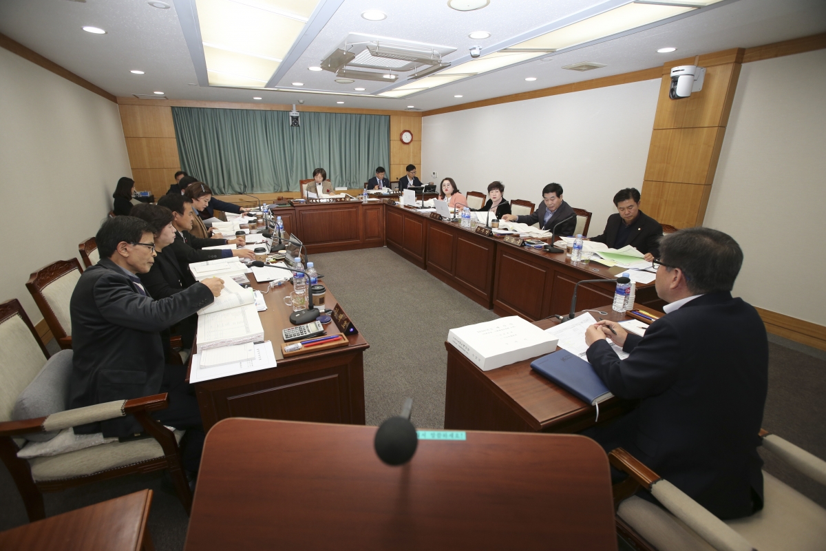 20191128-011[AP7U8477-제235회 정례회 기획행정위원회 2020년도 예산안 및 기금운용계획안 예비심사 활동.jpg