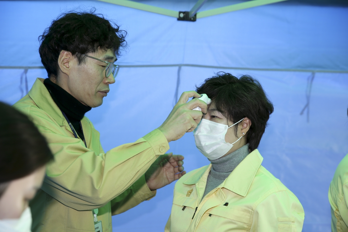 20200203-047[AP7U1036-제236회 임시회시 기획행정위원회 구미보건소 방문 신종 코로나바이러스 관련 현황청취.jpg