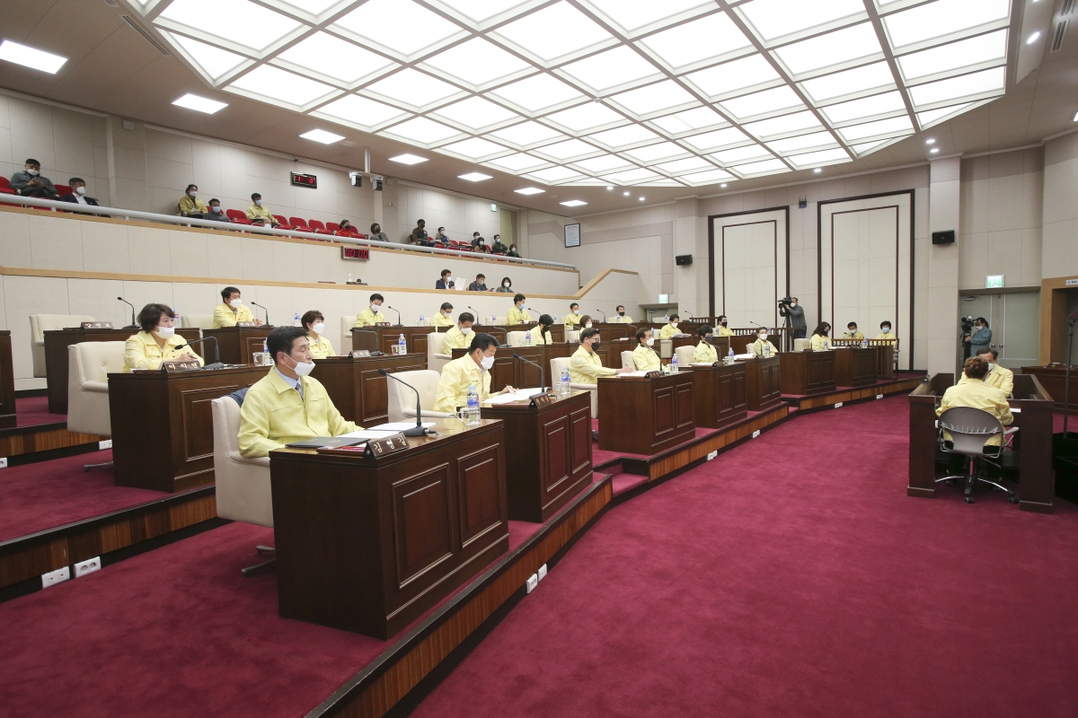 20200421-021[AP7U2231-제238회 임시회 제1차 본회의 활동.jpg