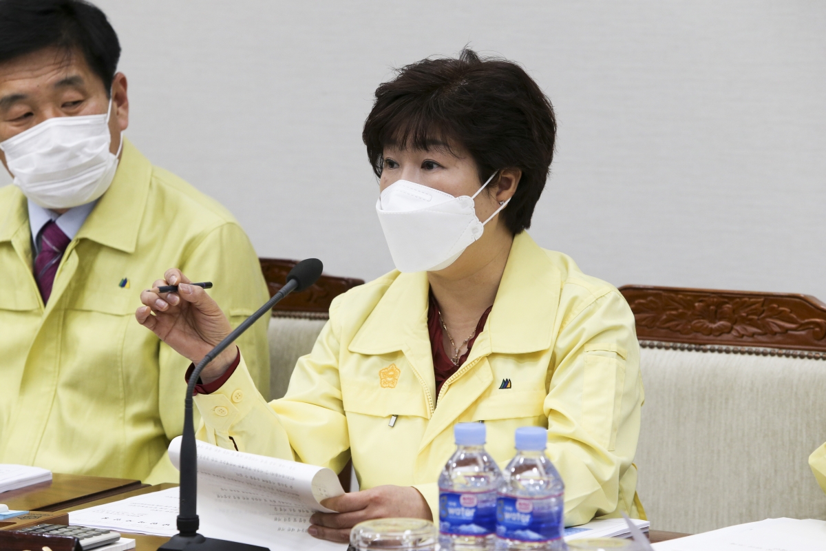 20200422-022[AP7U2318-제238회 임시회시 기획행정위원회 소관 조례안 심사활동.jpg