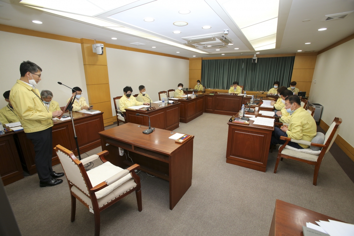20200525-001[AP7U3080-폐회중 의회운영위원회 활동.jpg