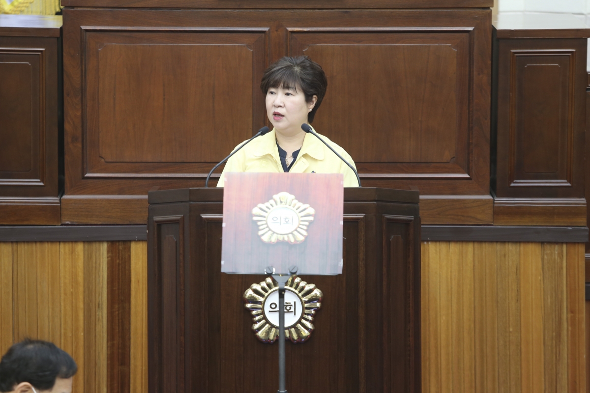 20200602-040[AP7U3290-제240회 구미시의회 제1차 정례회 제1차본회의시 장미경 부위원장 예산결산특별위원회 구성결의안 제안설명.jpg