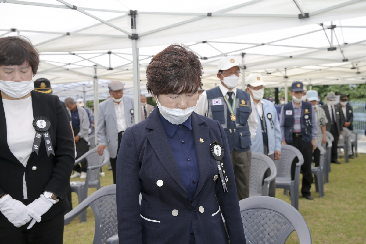20200606-041[AP7U3859-제65회 현충일 추념식.jpg