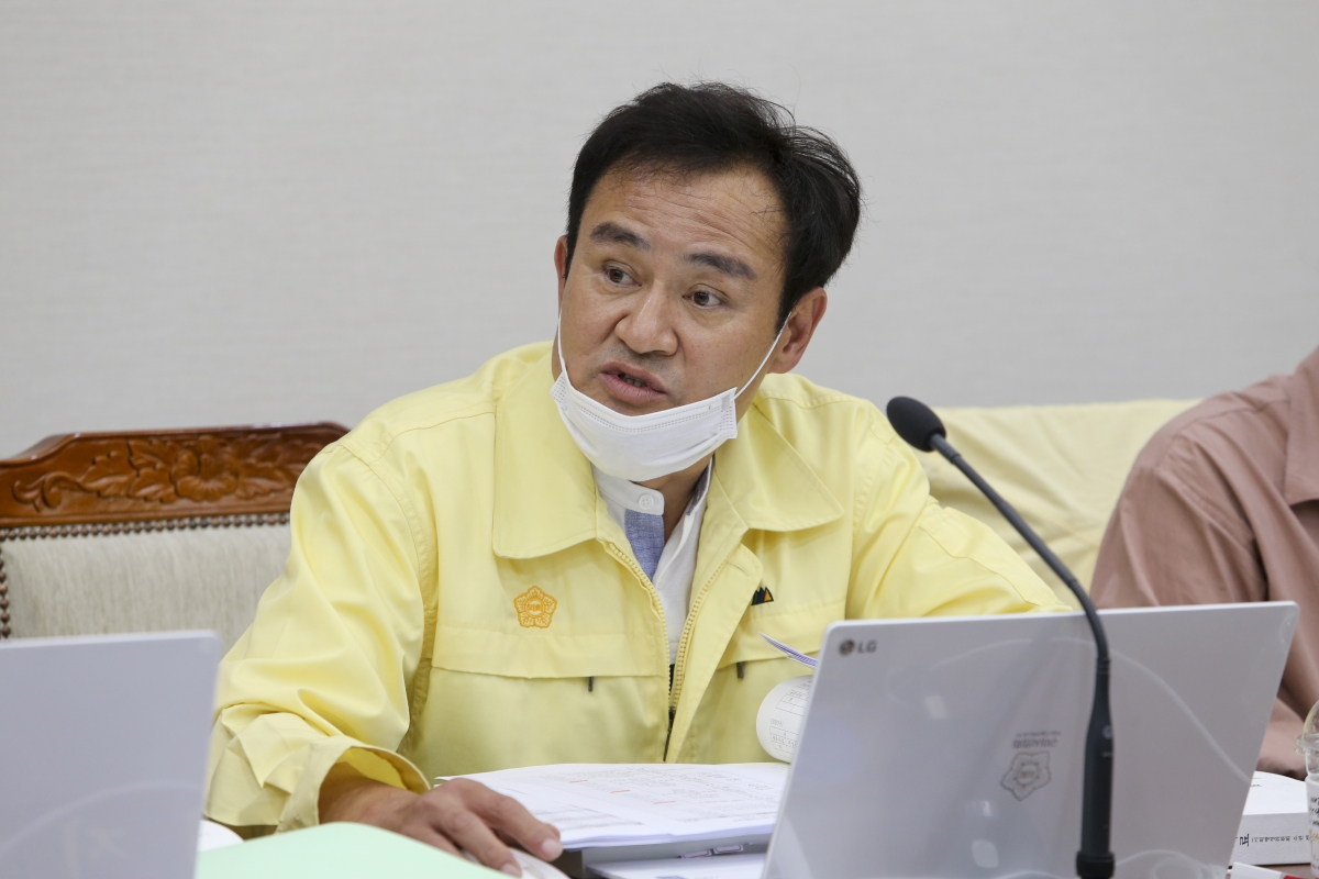 20200603-058[AP7U3567-제240회 구미시의회 제1차 정례회시 기획행정위원회 소관 행정사무감사 활동.jpg