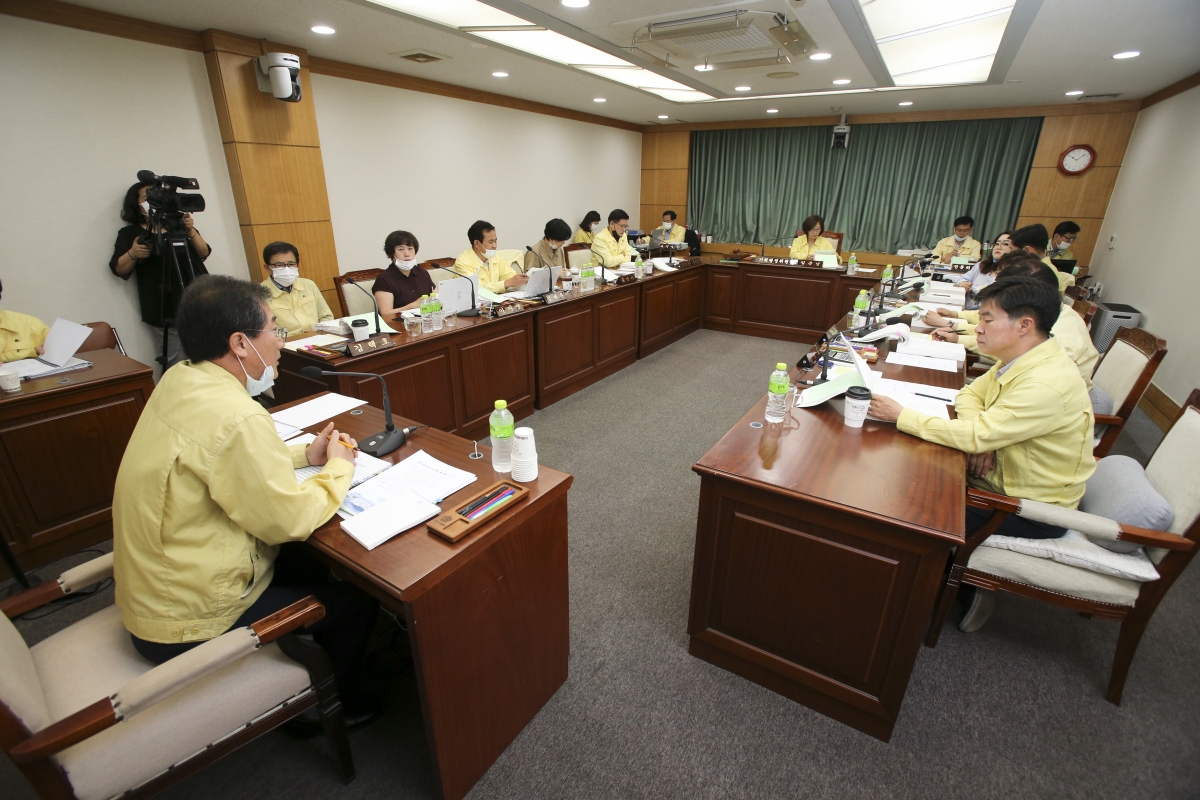 20200604-004[AP7U3617-제240회 구미시의회 제1차 정례회시 기획행정위원회 소관 행정사무감사 활동.jpg