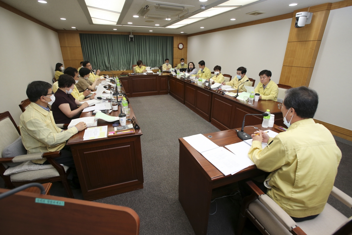 20200604-001[AP7U3610-제240회 구미시의회 제1차 정례회시 기획행정위원회 소관 행정사무감사 활동.jpg