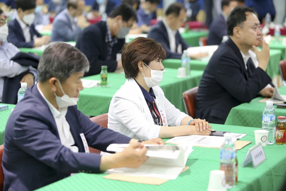 20200617-031[AP7U4477-코로나19 극복 비상 경제동향보고회 경북구미 현장간담회.jpg