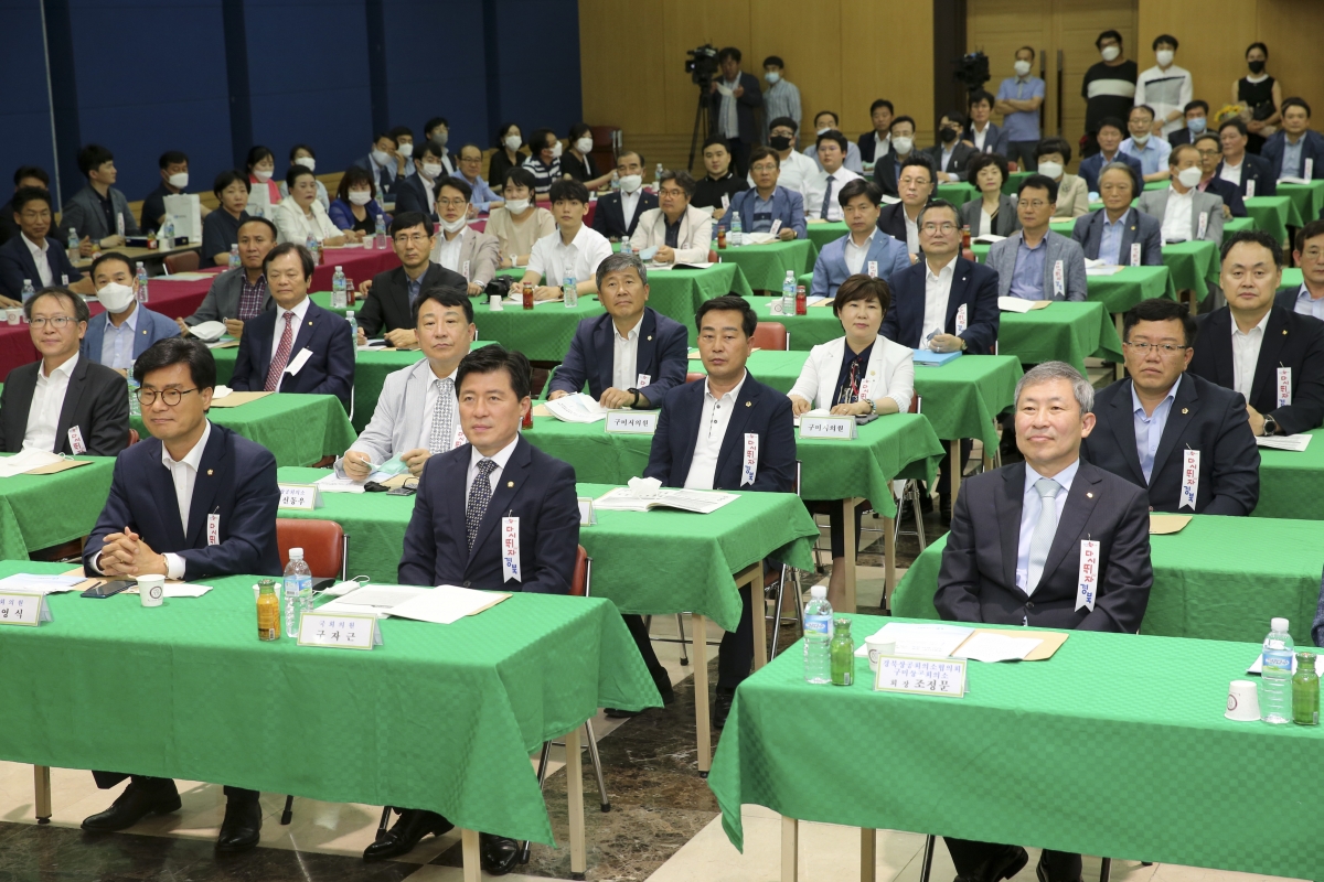 20200617-017[AP7U4446-코로나19 극복 비상 경제동향보고회 경북구미 현장간담회.jpg