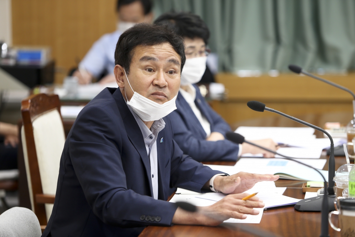 20200717-051[AP7U7251-제242회 임시회 기획행정위원회 활동.jpg