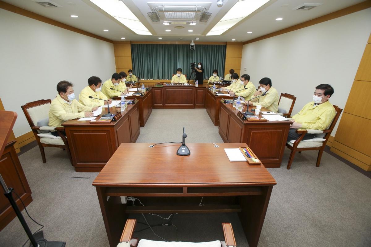 20200901-001[AP7U8203-폐회중 의회운영위원회 활동.JPG