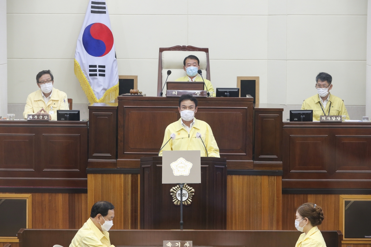 20200910-008[AP7U8561-제243회 임시회 제1차 본회의시 김재우 의원 5분 자유발언.JPG