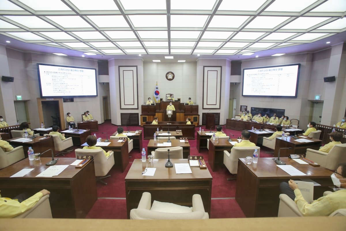 20200910-011[AP7U8555-제243회 임시회 제1차 본회의시 김재우 의원 5분 자유발언.JPG