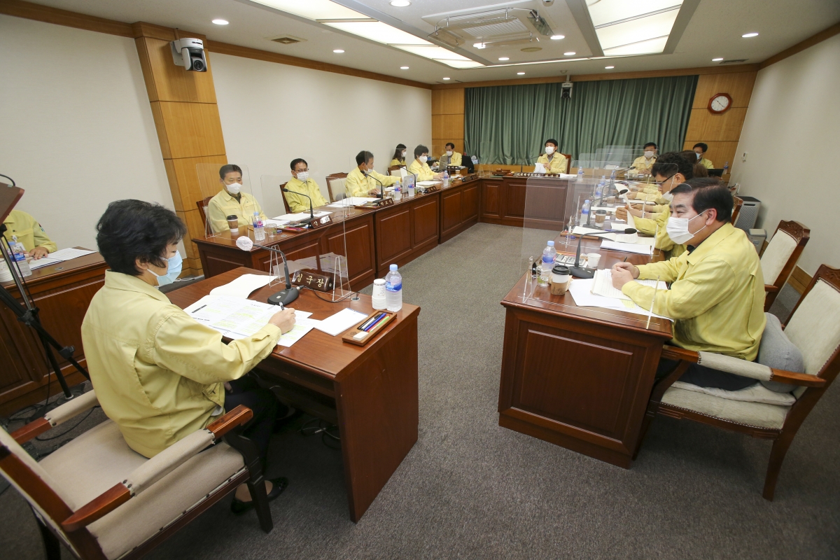 20200911-010[AP7U8707-제243회 임시회 기획행정위원회 조례안 심사할동.JPG