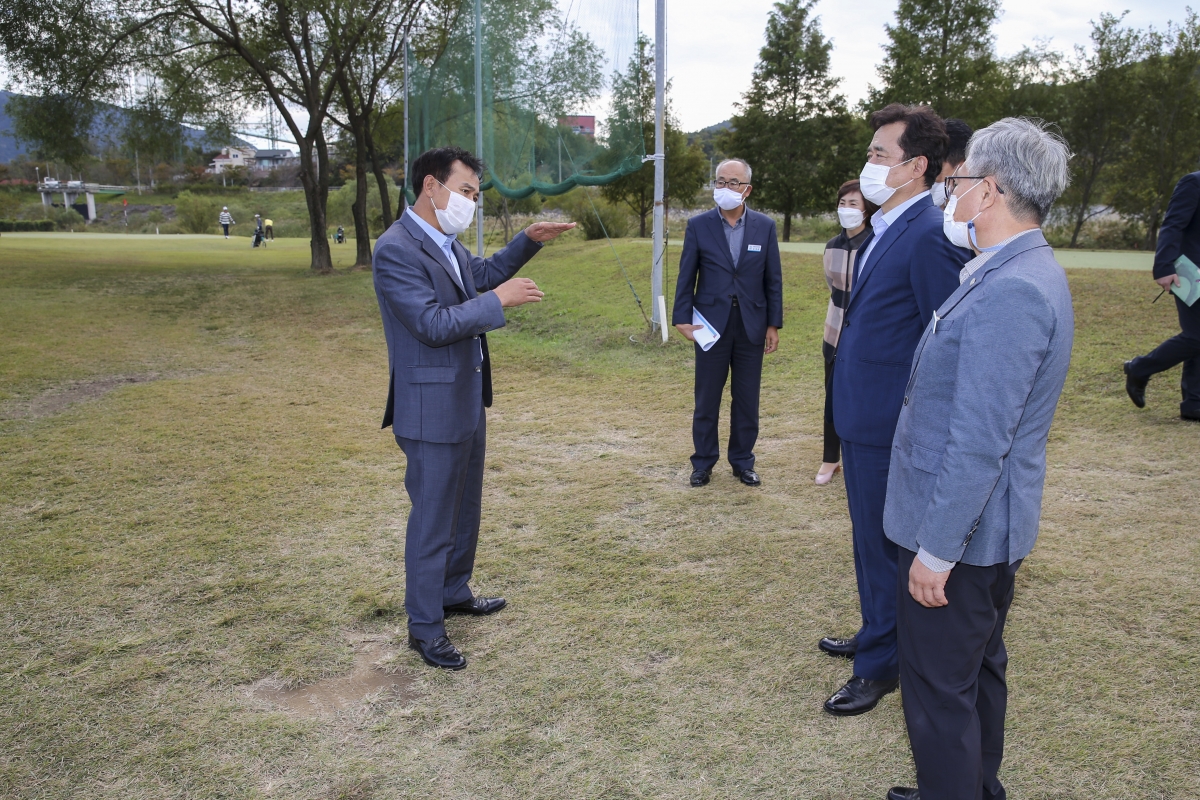 20201013-022[AP7U0298-경남 의령군 친환경 골프장 벤치마킹.JPG
